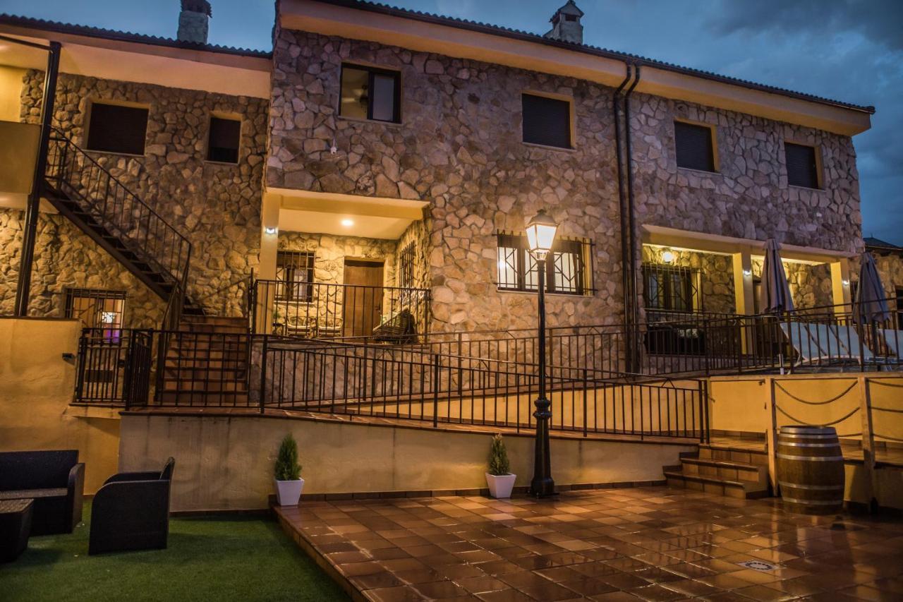 Villanueva de Avila El Encanto Del Alberche 빌라 외부 사진